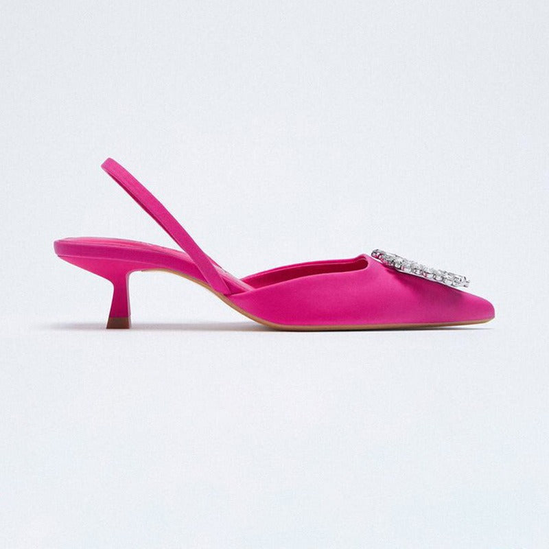 Beautifully Finished Heels in a Timeless Design