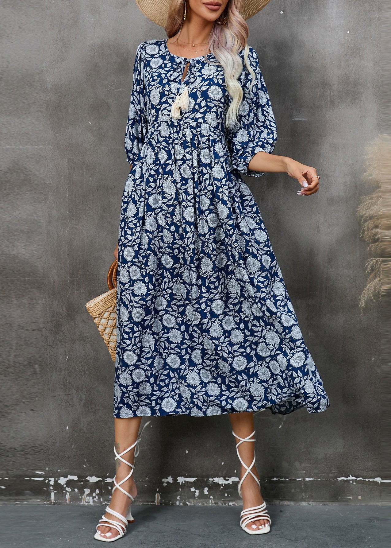 Sophisticated Dress with a Clean Classic Look