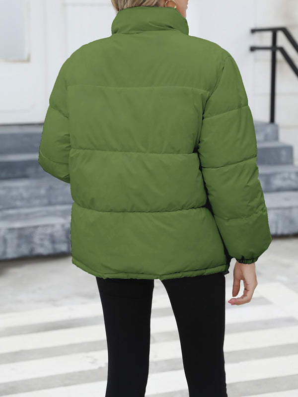 Well Tailored Coat with a Graceful Silhouette