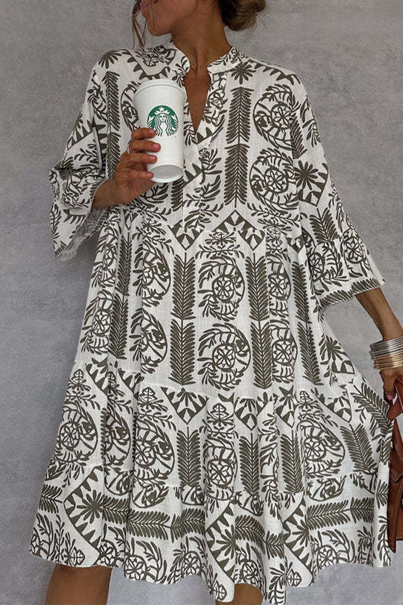 Effortlessly Elegant Dress with a Timeless Design