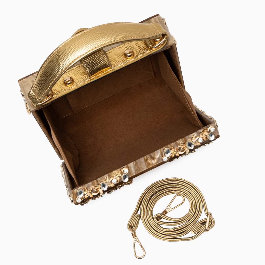 Effortlessly Elegant Bag with a Timeless Design