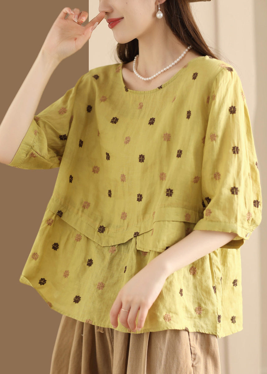 Elegantly Styled Blouse for Everyday Wear