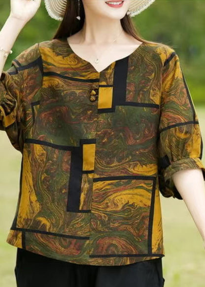 Classic Vintage Shirt with a Flattering Fit