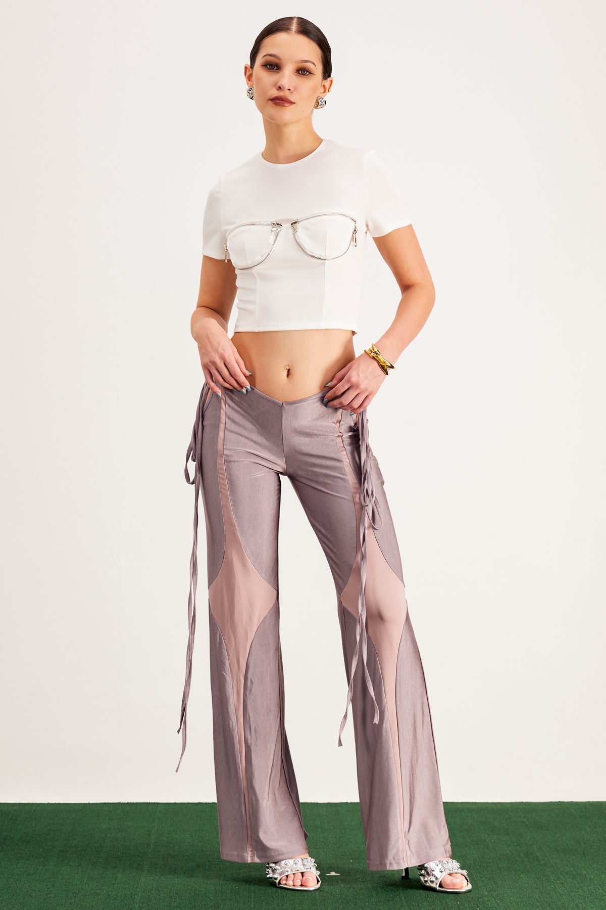 Elegantly Styled Pants for Everyday Wear