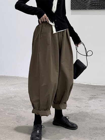 Effortlessly Elegant Pants with a Timeless Design