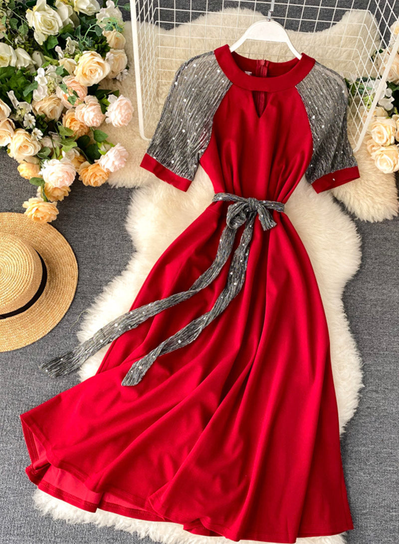 Classic Vintage Dress with a Flattering Fit