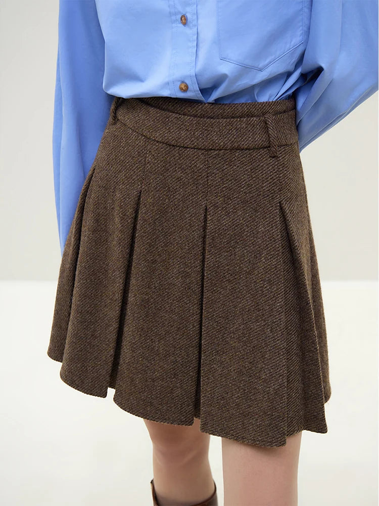 Beautifully Finished Garment in a Timeless Design