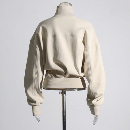 Well Tailored Sweater with a Graceful Silhouette