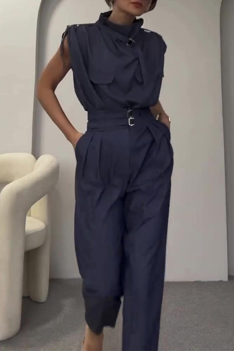 Effortlessly Elegant Garment with a Timeless Design
