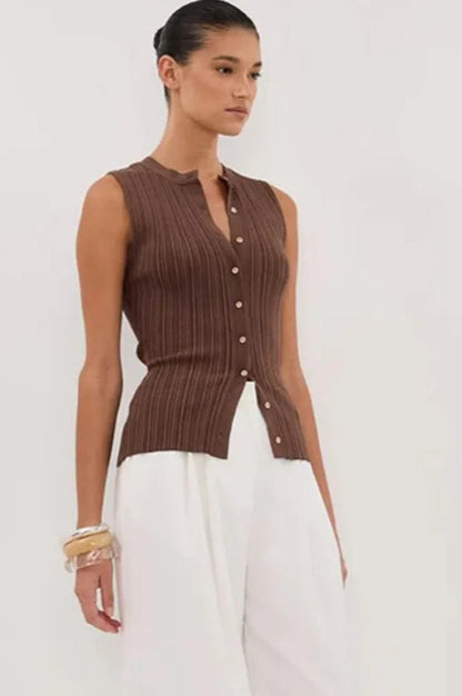Beautifully Crafted Cardigan in a Classic Style