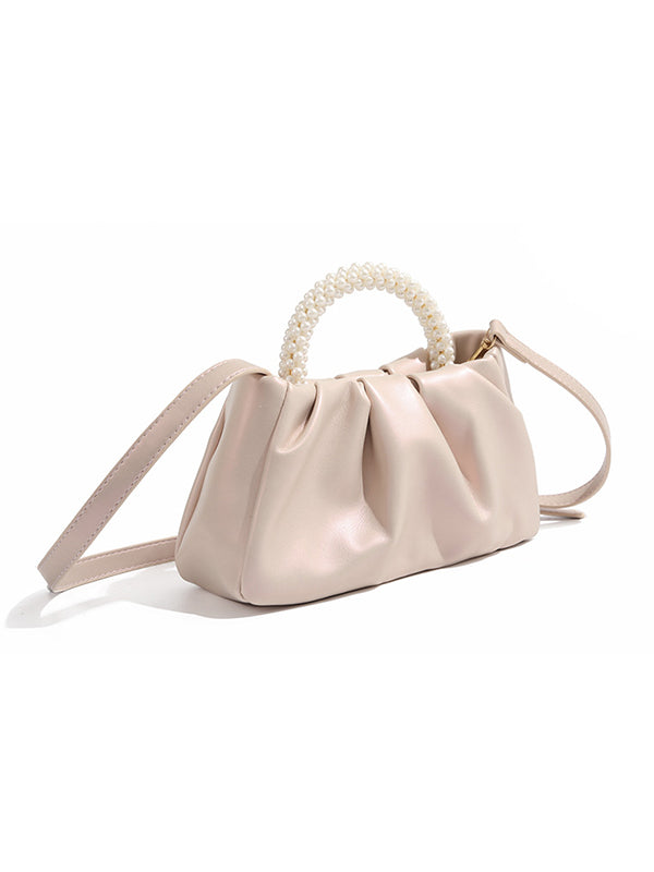 Well Tailored Bag with a Graceful Silhouette