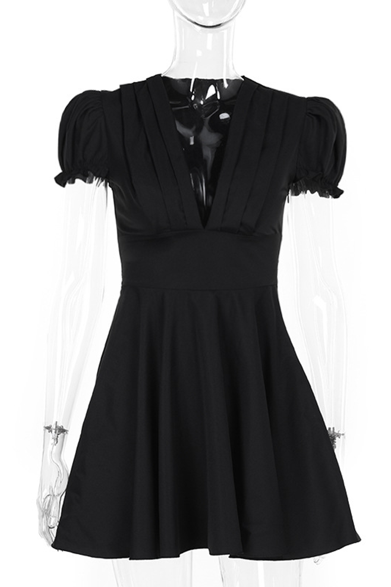 Sophisticated Dress with a Clean Classic Look