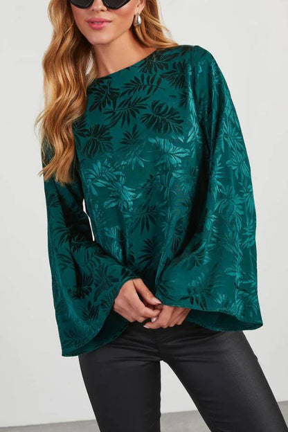 Sophisticated Top with a Clean Classic Look