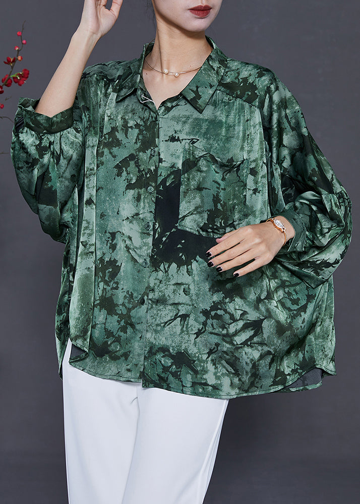 Classic Vintage Shirt with a Flattering Fit