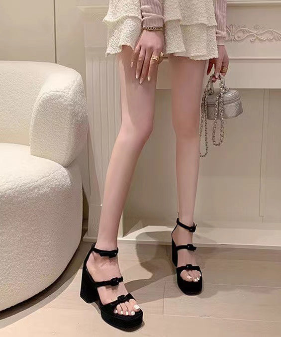 Beautifully Crafted Sandals in a Classic Style