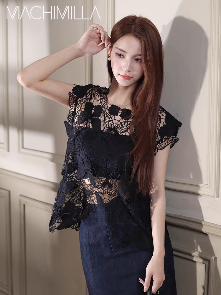 Beautifully Crafted Top in a Classic Style