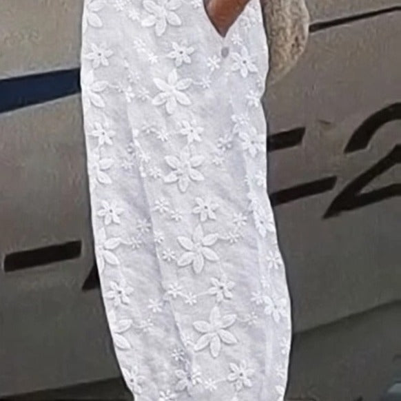 Effortlessly Elegant Garment with a Timeless Design