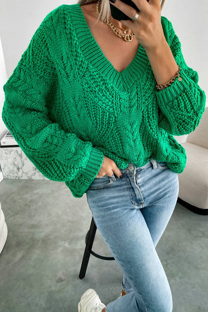 Well Tailored Sweater with a Graceful Silhouette