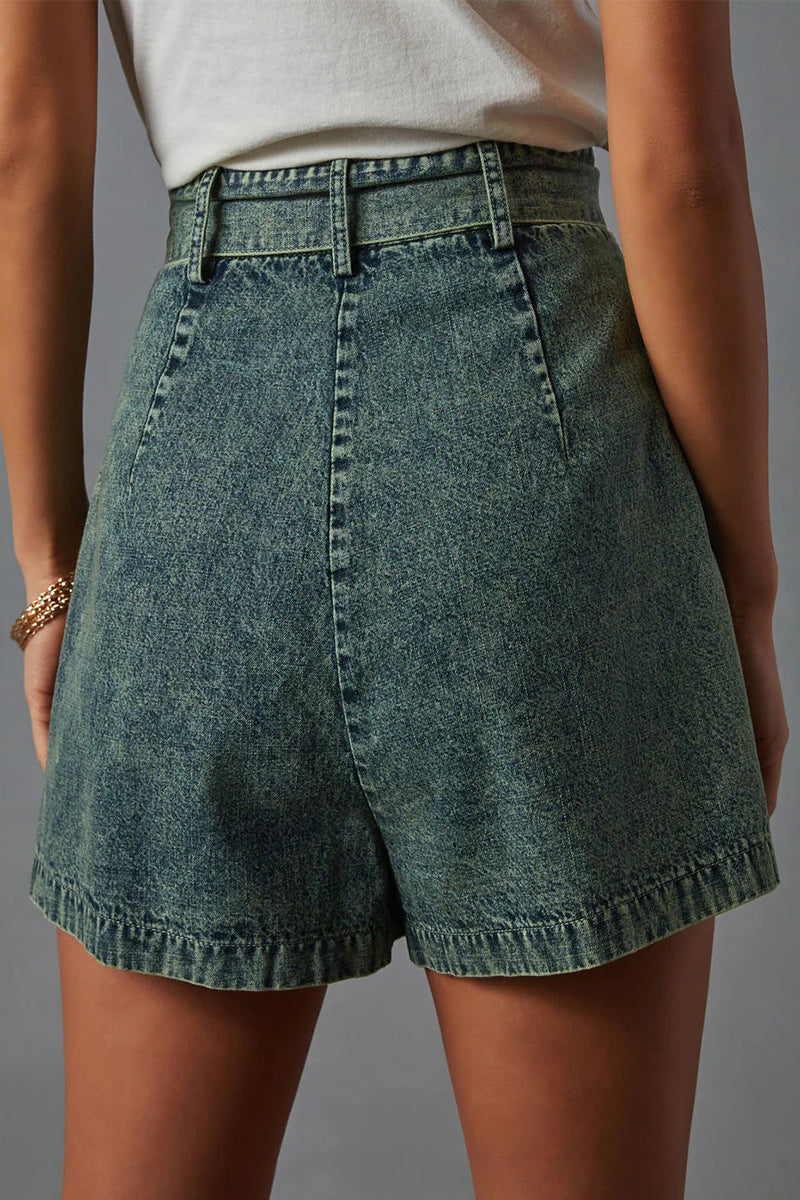 Gracefully Styled Garment for Any Occasion