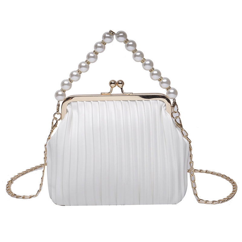 Gracefully Styled Bag for Any Occasion