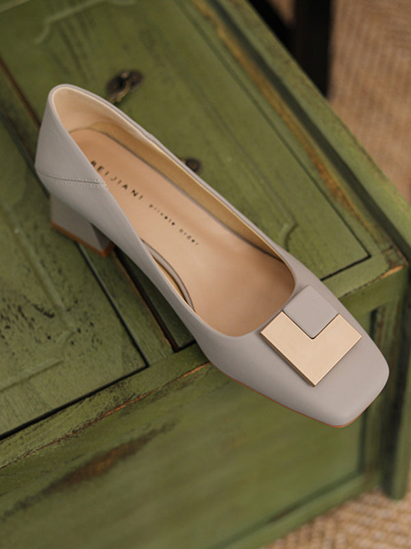 A Vintage Style Shoes with Delicate Timeless Details