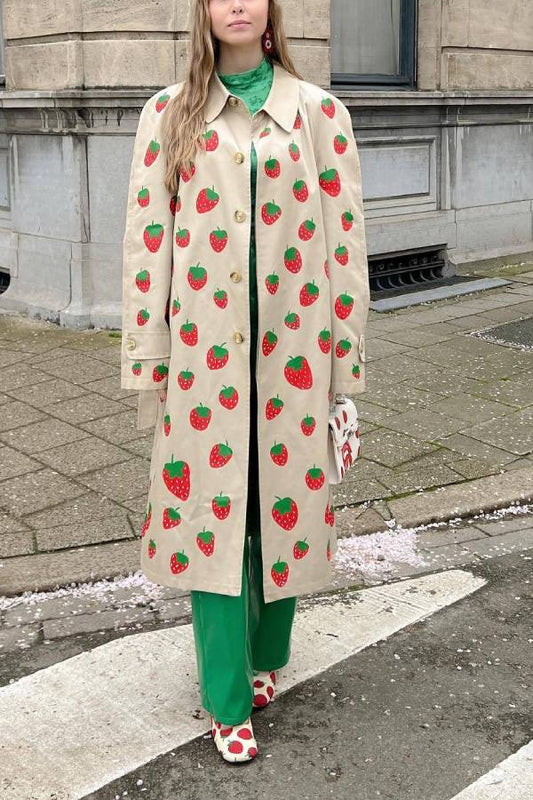 Beautifully Finished Coat in a Timeless Design
