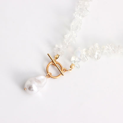 Effortlessly Elegant Garment with a Timeless Design
