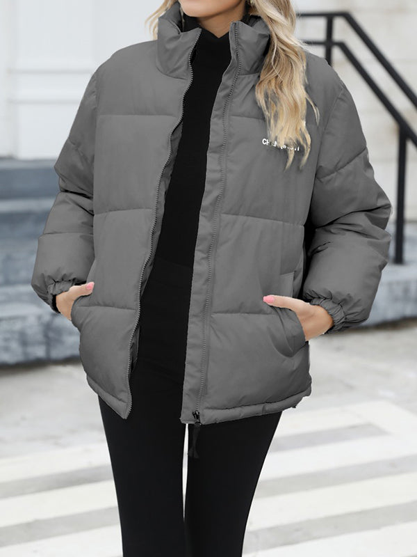 Well Tailored Coat with a Graceful Silhouette