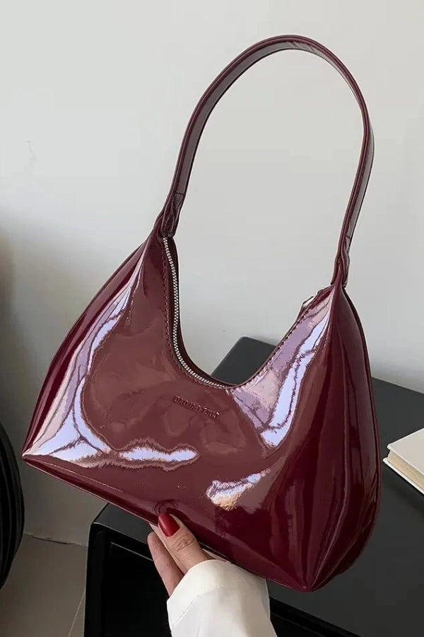 Beautifully Crafted Bag in a Classic Style