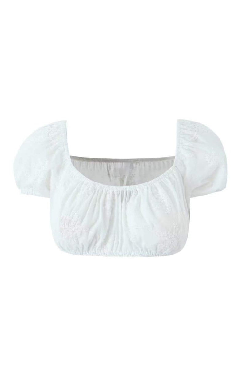 Gracefully Styled Garment for Any Occasion