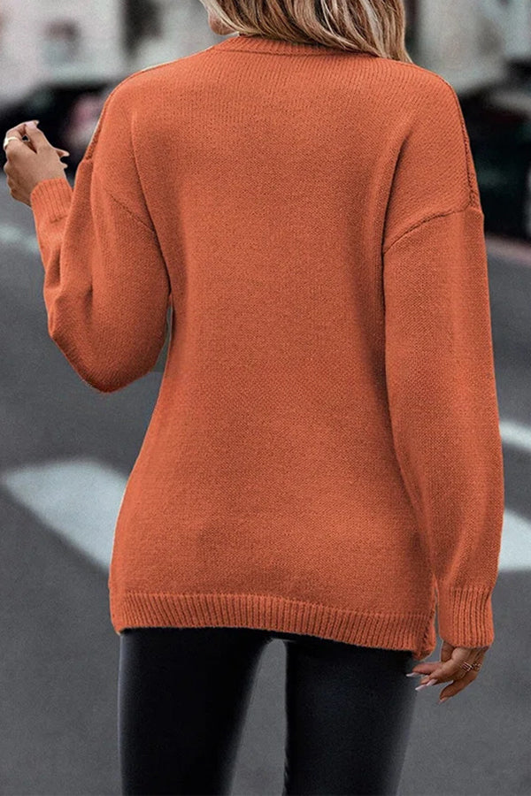 Effortlessly Elegant Sweater with a Timeless Design
