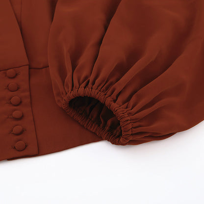 Sophisticated Blouse with a Clean Classic Look
