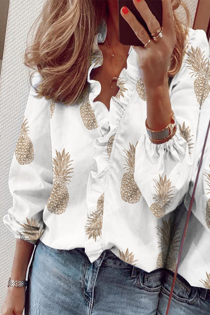 Effortlessly Elegant Top with a Timeless Design