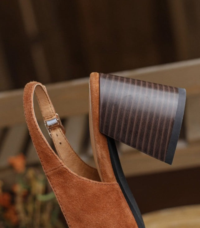 A Vintage Style Heels with Delicate Timeless Details