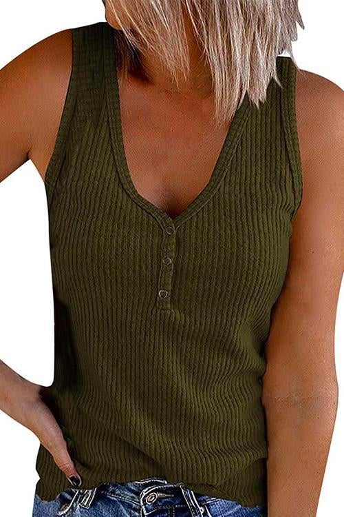 Effortlessly Elegant Top with a Timeless Design