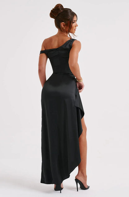 Polished Garment with an Effortless Classic Look