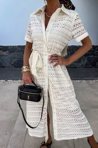 Effortlessly Elegant Dress with a Timeless Design