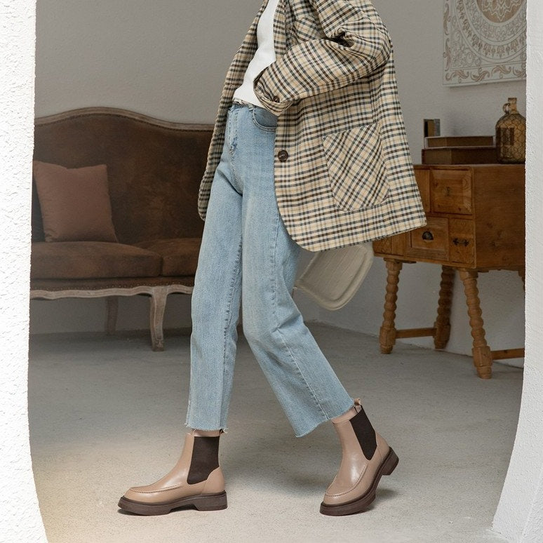 Elegantly Styled Boots for Everyday Wear
