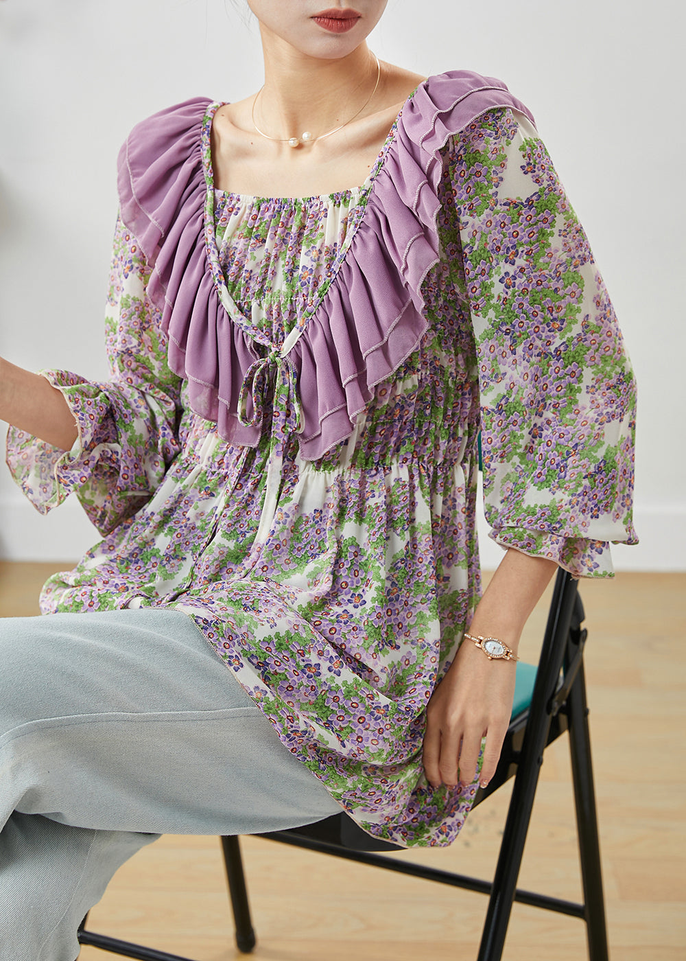 Effortlessly Elegant Shirt with a Timeless Design