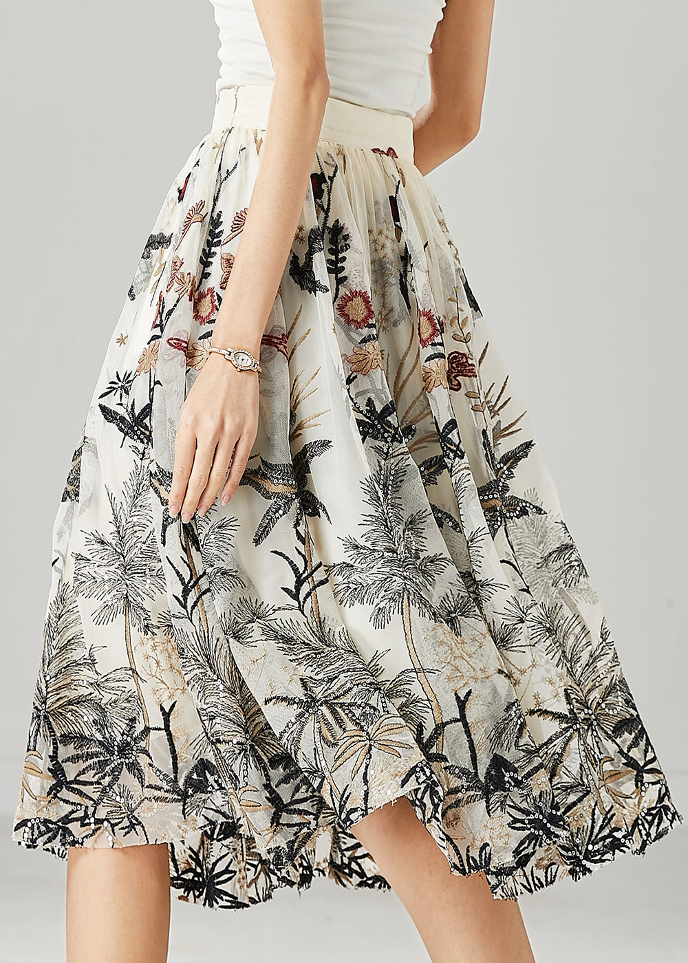Well Tailored Garment with a Graceful Silhouette