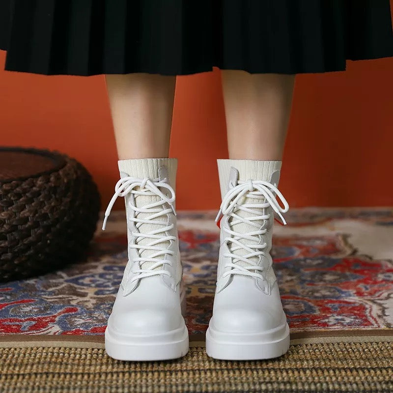 Beautifully Finished Boots in a Timeless Design