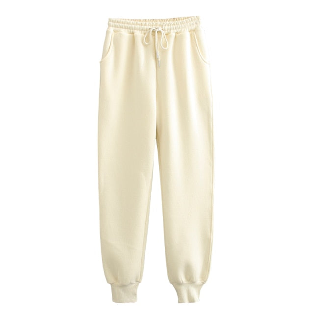 Classic Vintage Pants with a Flattering Fit