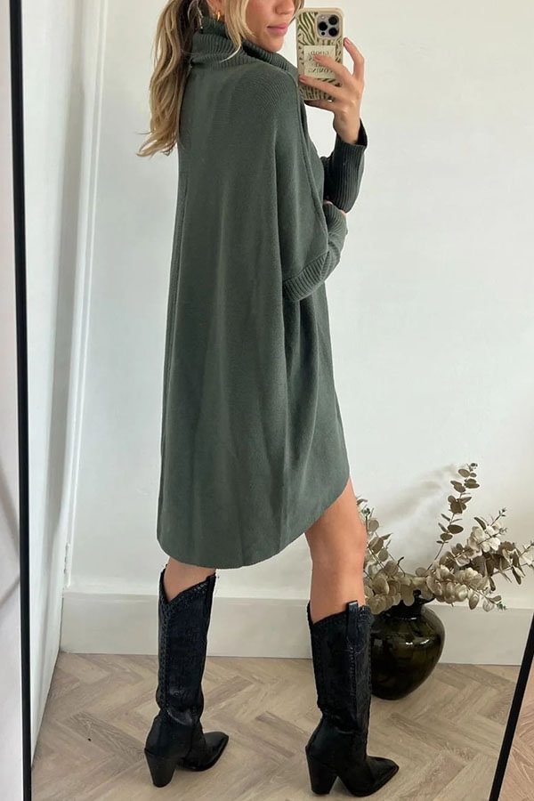 Well Tailored Sweater with a Graceful Silhouette