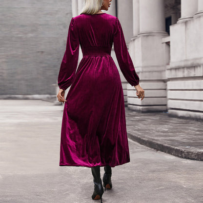 Sophisticated Dress with a Clean Classic Look