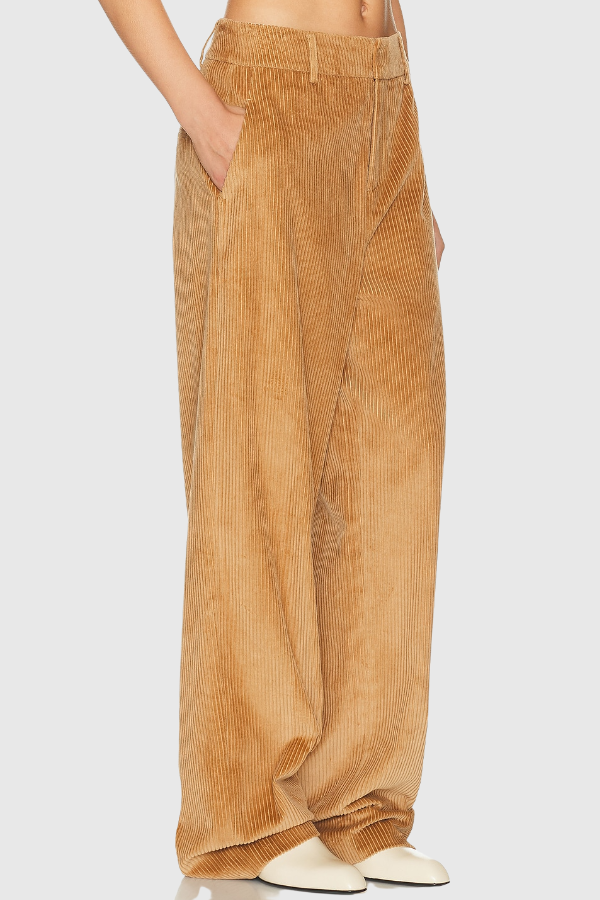 Sophisticated Trousers with a Clean Classic Look