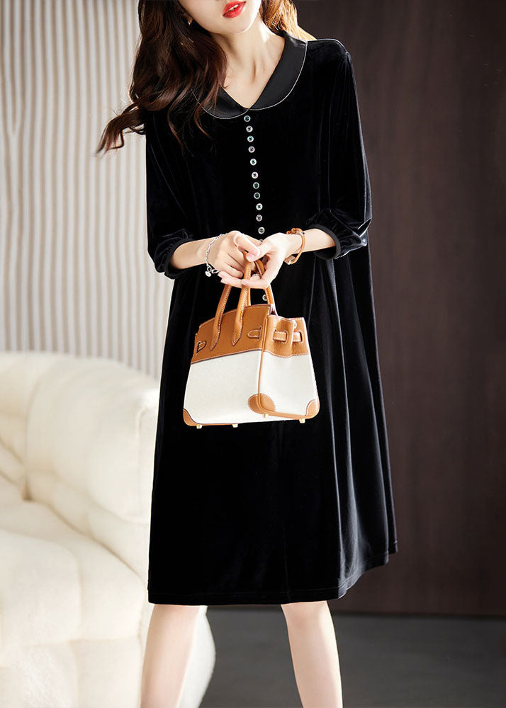 Beautifully Crafted Dress in a Classic Style