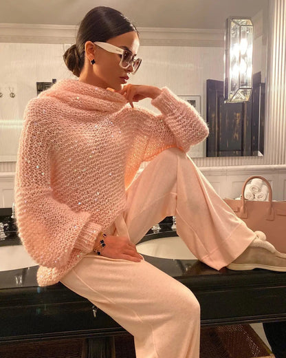 Well Tailored Sweater with a Graceful Silhouette
