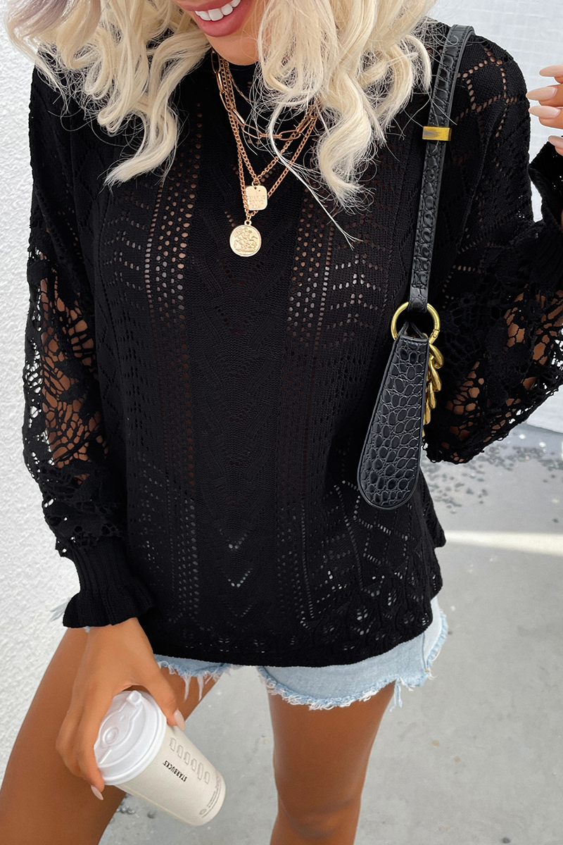 Well Tailored Sweater with a Graceful Silhouette