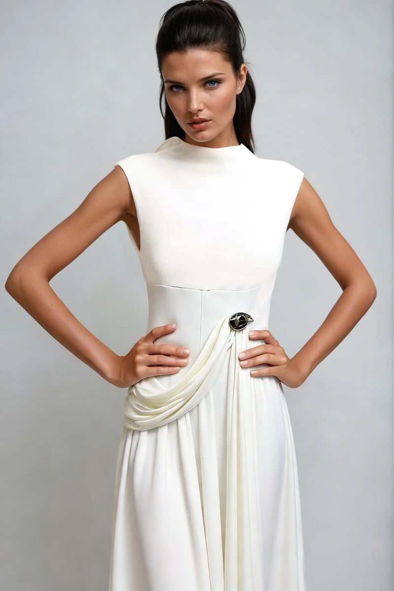 Effortlessly Elegant Dress with a Timeless Design