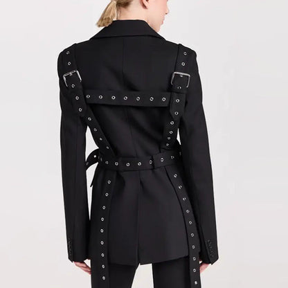 Beautifully Finished Garment in a Timeless Design